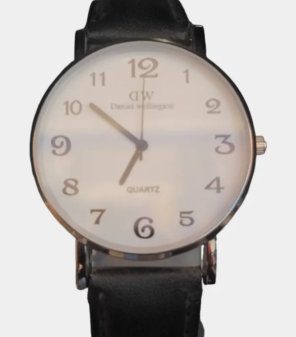 DW Daniel Wellington Quartz Watch - Classic Elegance and Modern Precision